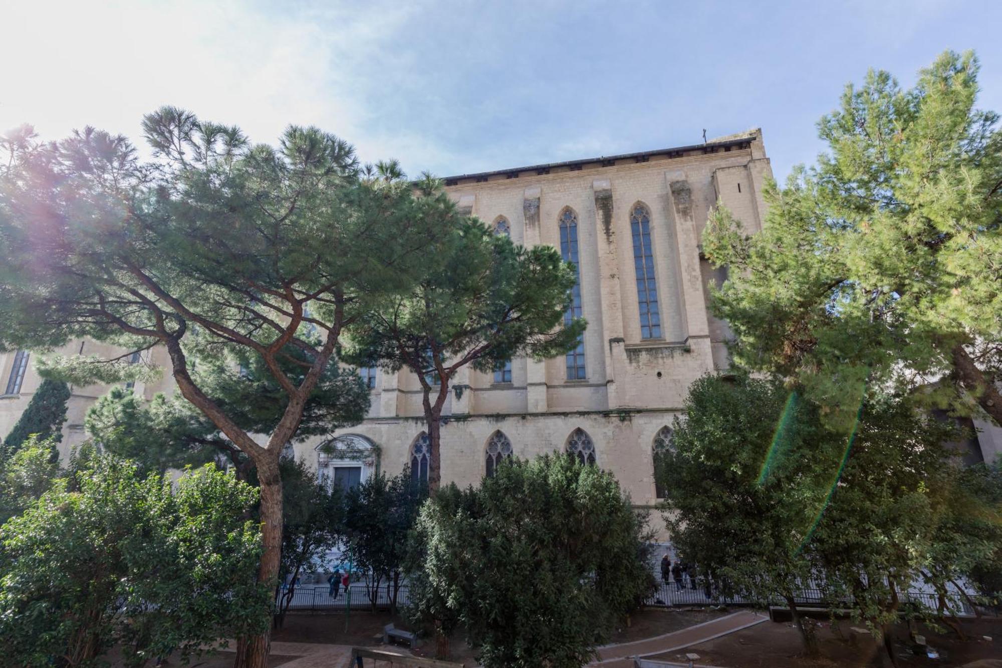 O' Munasterio E Santa Chiara Napoli Bagian luar foto